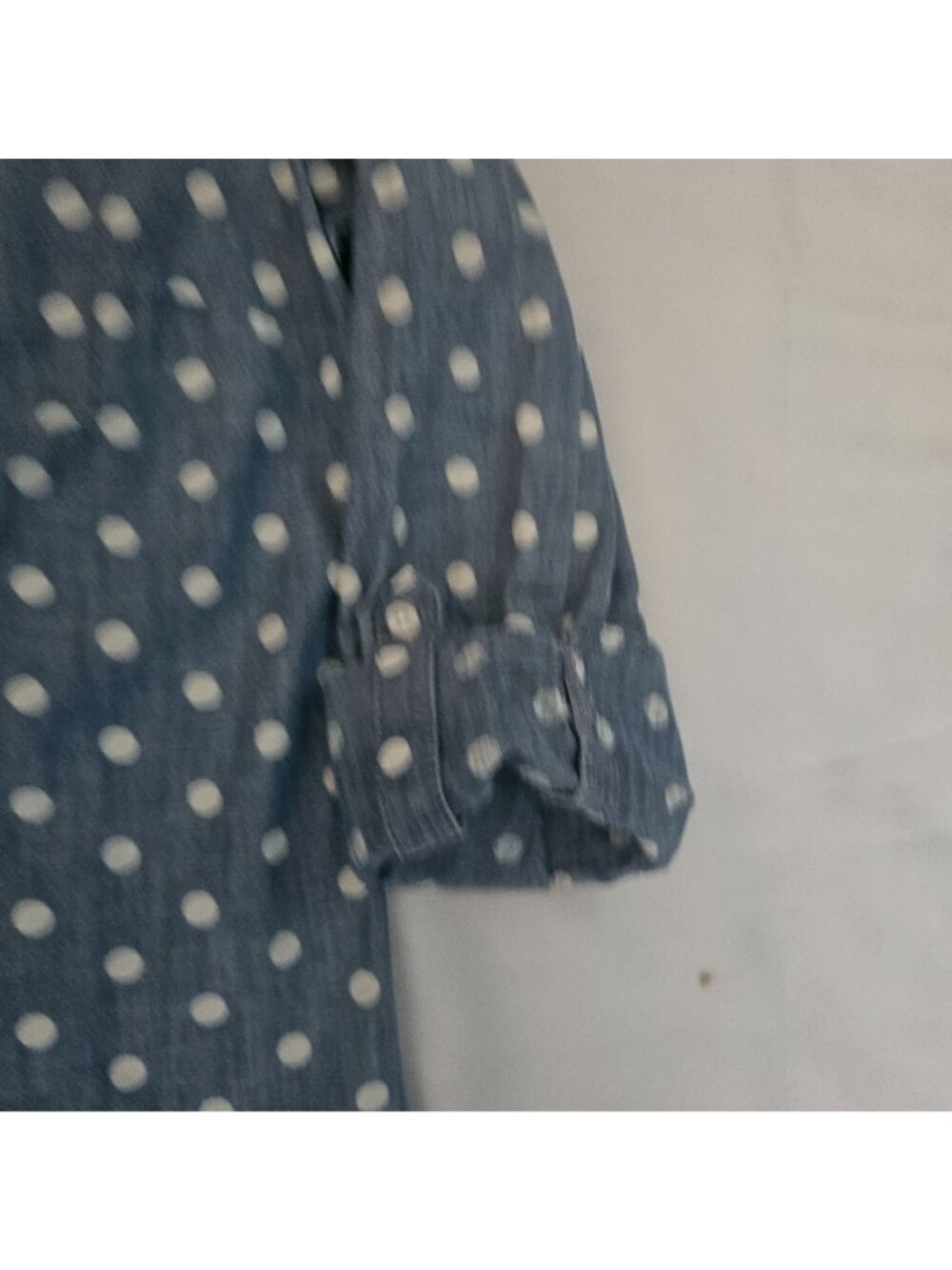 Tommy Hilfiger Women's Chambray Roll Tab Sleeve Polka Dot Print Shirt Size S/P - Picture 5 of 16